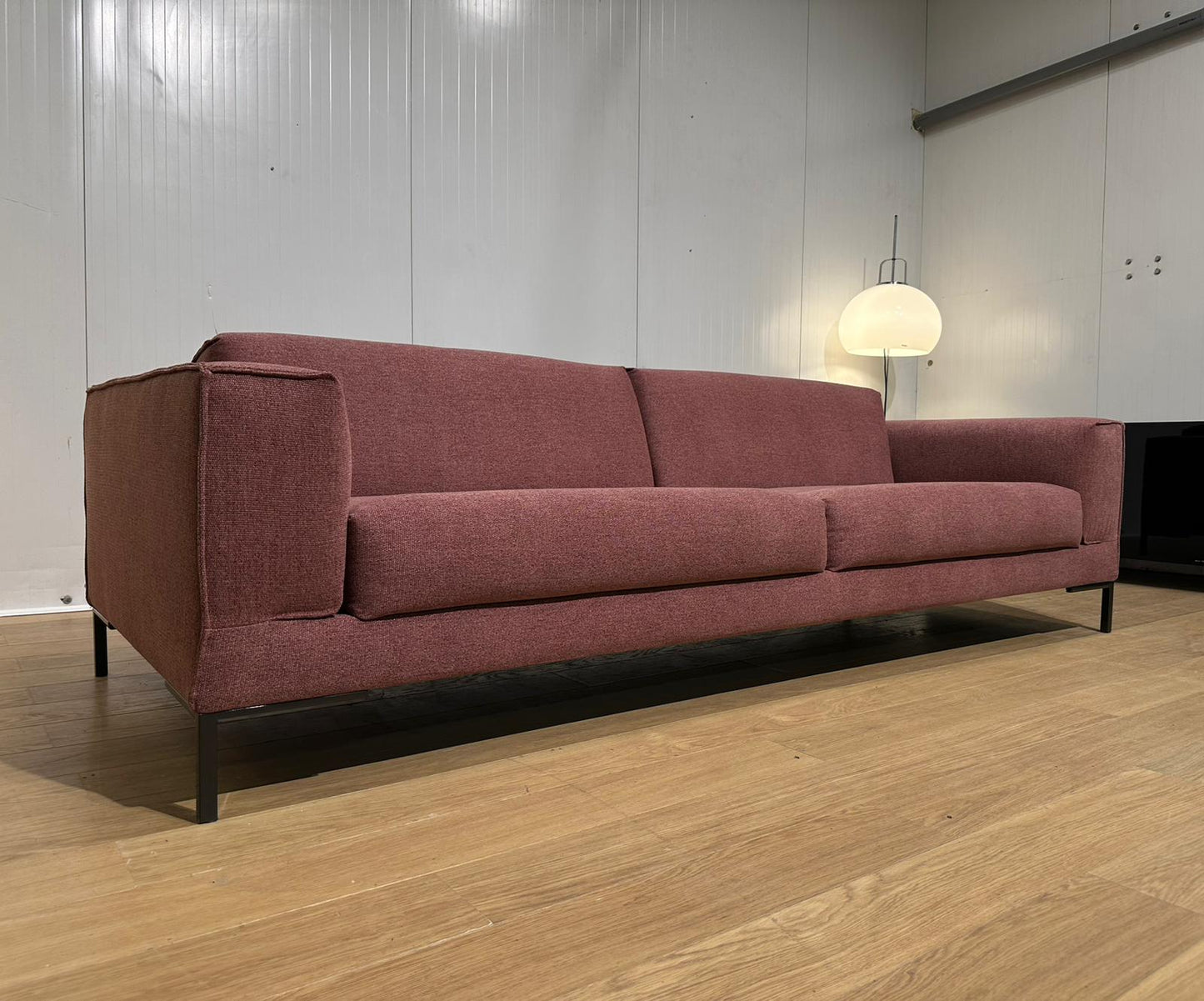 NIEUW GESTOFFEERD Design on Stock Aikon 3-Zits Roze