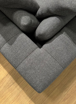 NIEUWSTAAT Minotti Freeman Hoekbank - NP €35.000