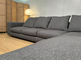 NIEUWSTAAT Minotti Freeman Hoekbank - NP €35.000