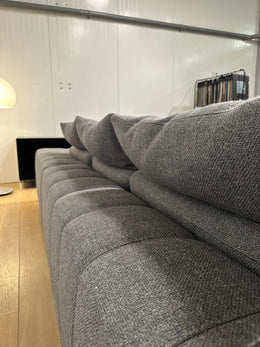 NIEUWSTAAT Minotti Freeman Hoekbank - NP €35.000