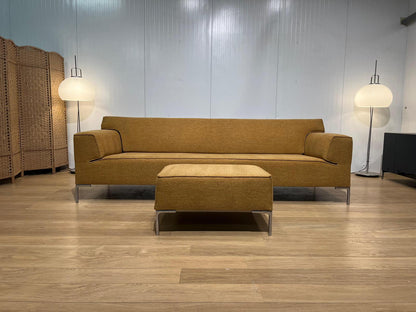 NIEUW GESTOFFEERD Design on Stock Bloq 4-Zits Okergeel