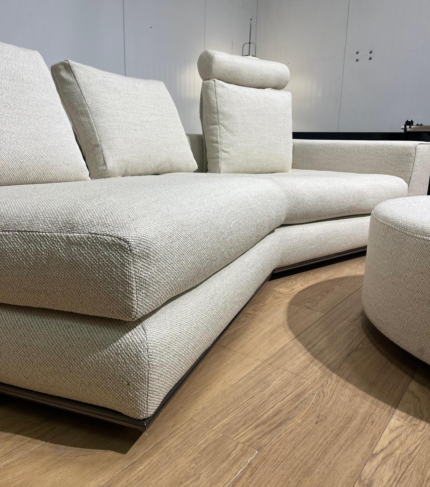 Minotti Hamilton Hoekbank + Hocker – Ecru Bouclé | Refurbished