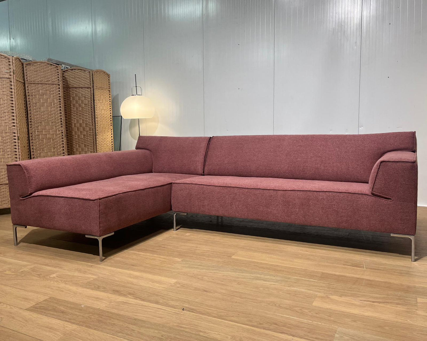 NIEUW GESTOFFEERD Design on Stock Bloq Hoekbank Aubergine