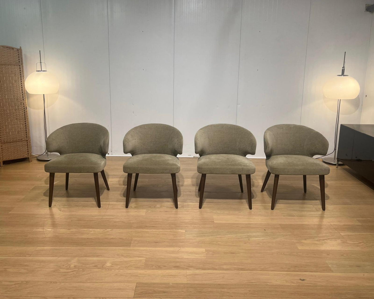 NIEUWSTAAT Minotti Dining Chairs Beige/Taupe Set 4