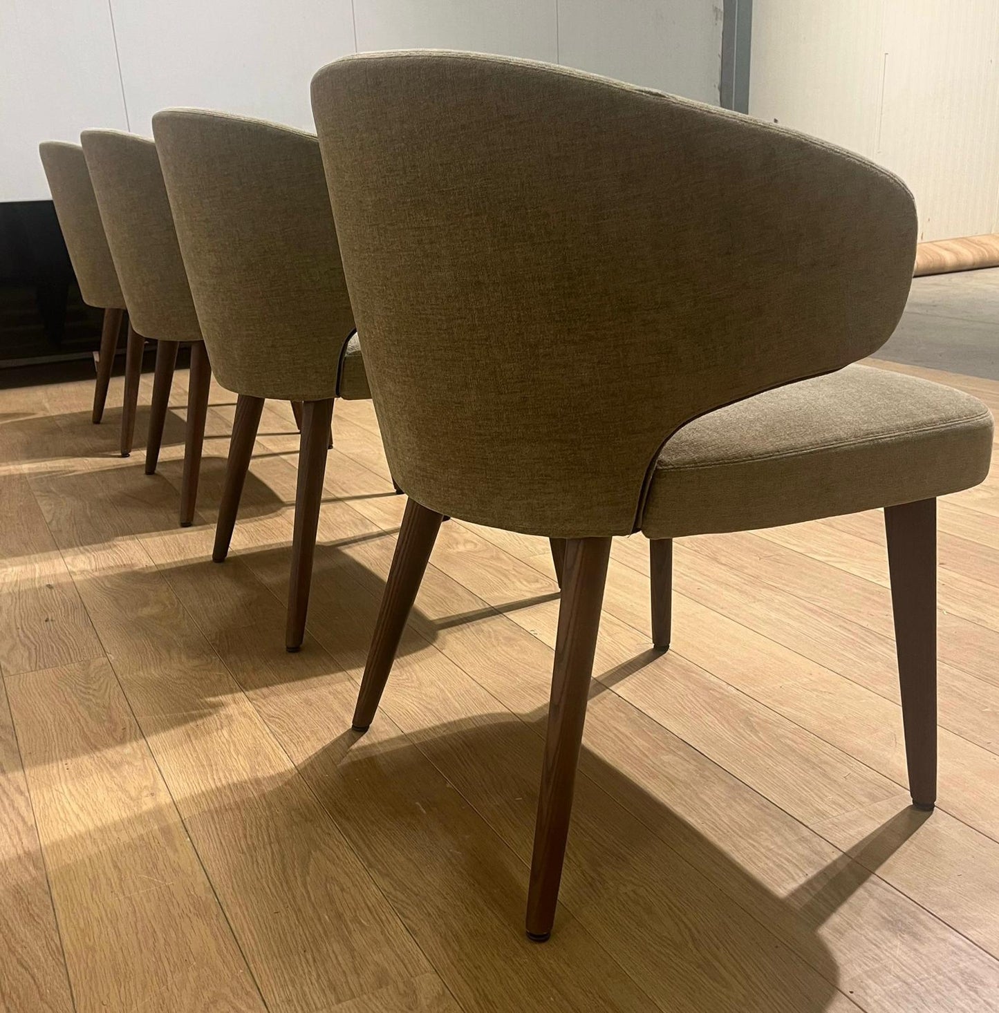 NIEUWSTAAT Minotti Dining Chairs Beige/Taupe Set 4