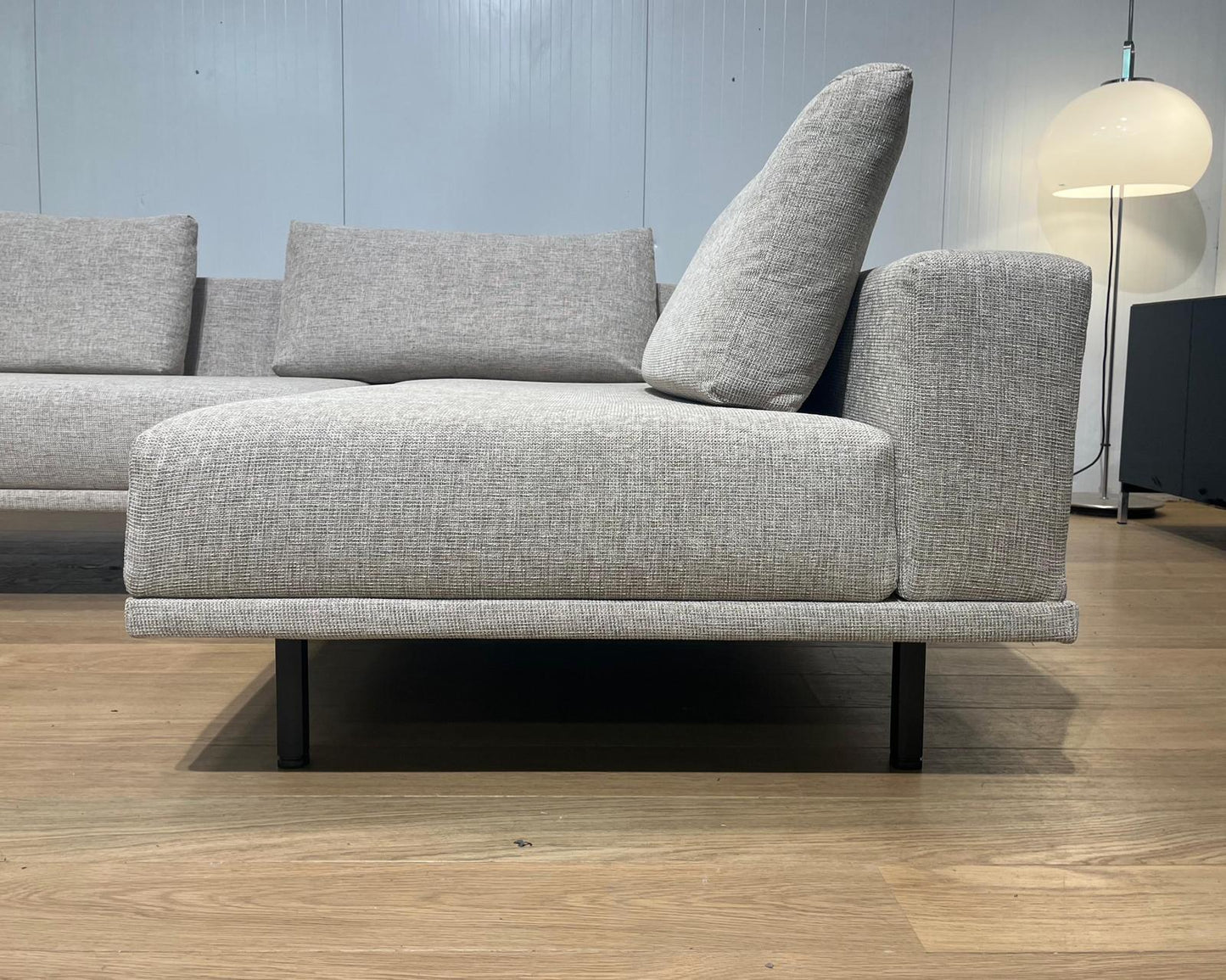 NIEUW GESTOFFEERD Design on Stock Cascade Hoekbank