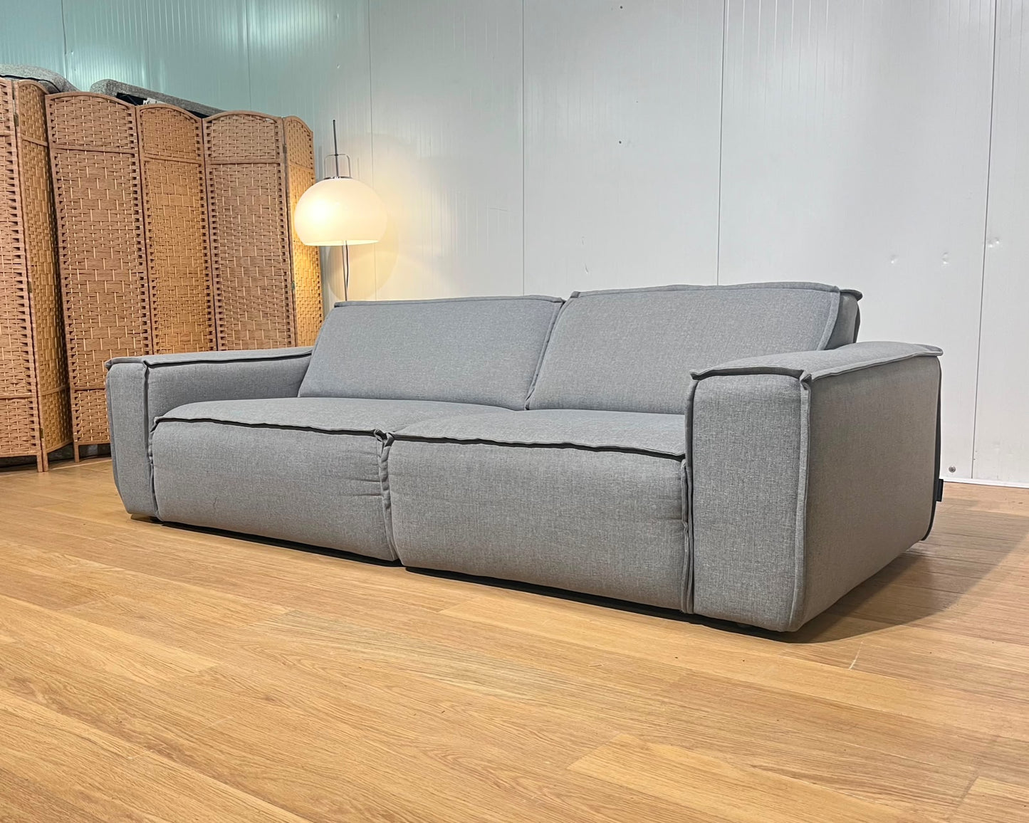 Fest Amsterdam 3-Zits Bank Kvadrat Lichtgrijs Nieuwstaat