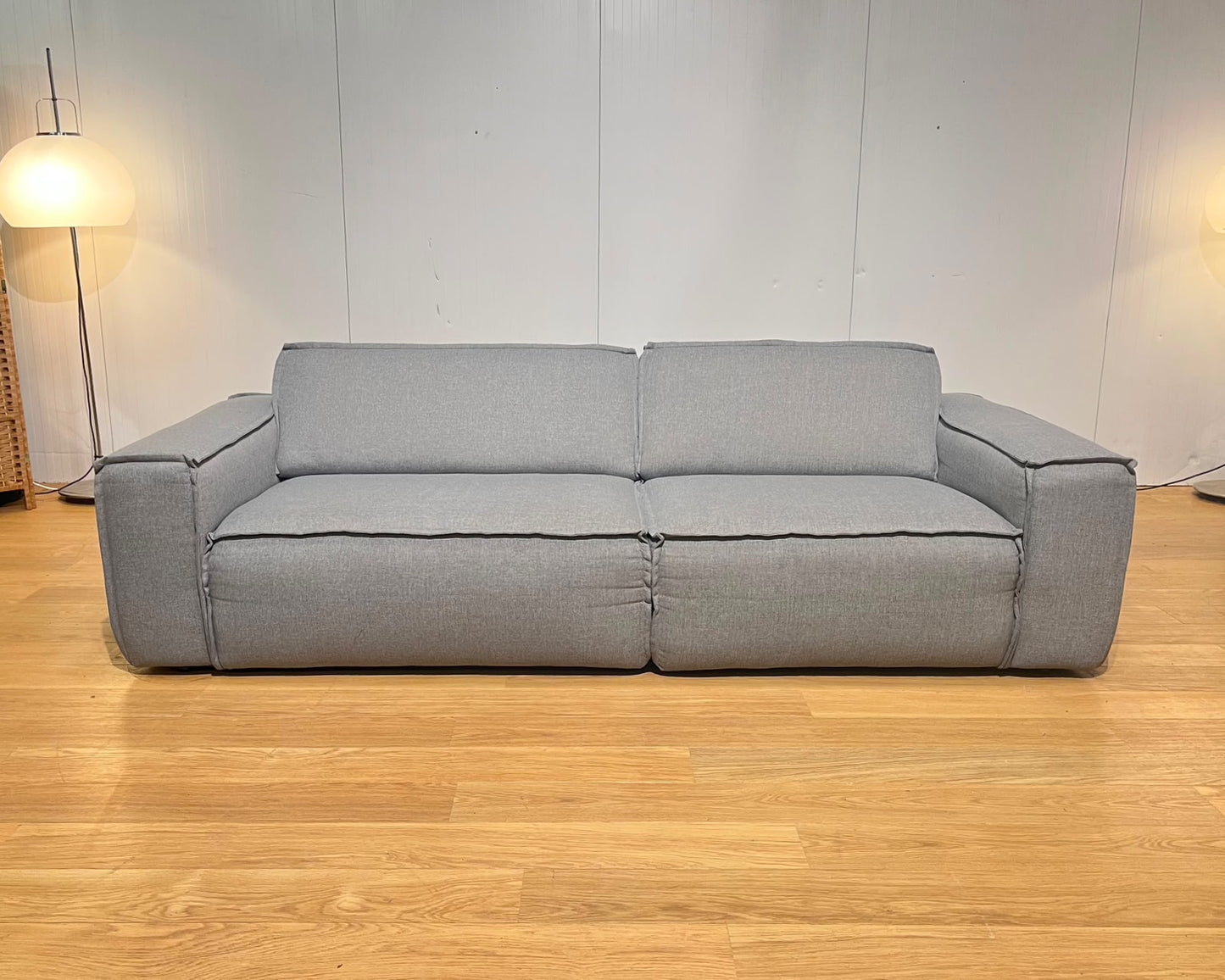 Fest Amsterdam 3-Zits Bank Kvadrat Lichtgrijs Nieuwstaat