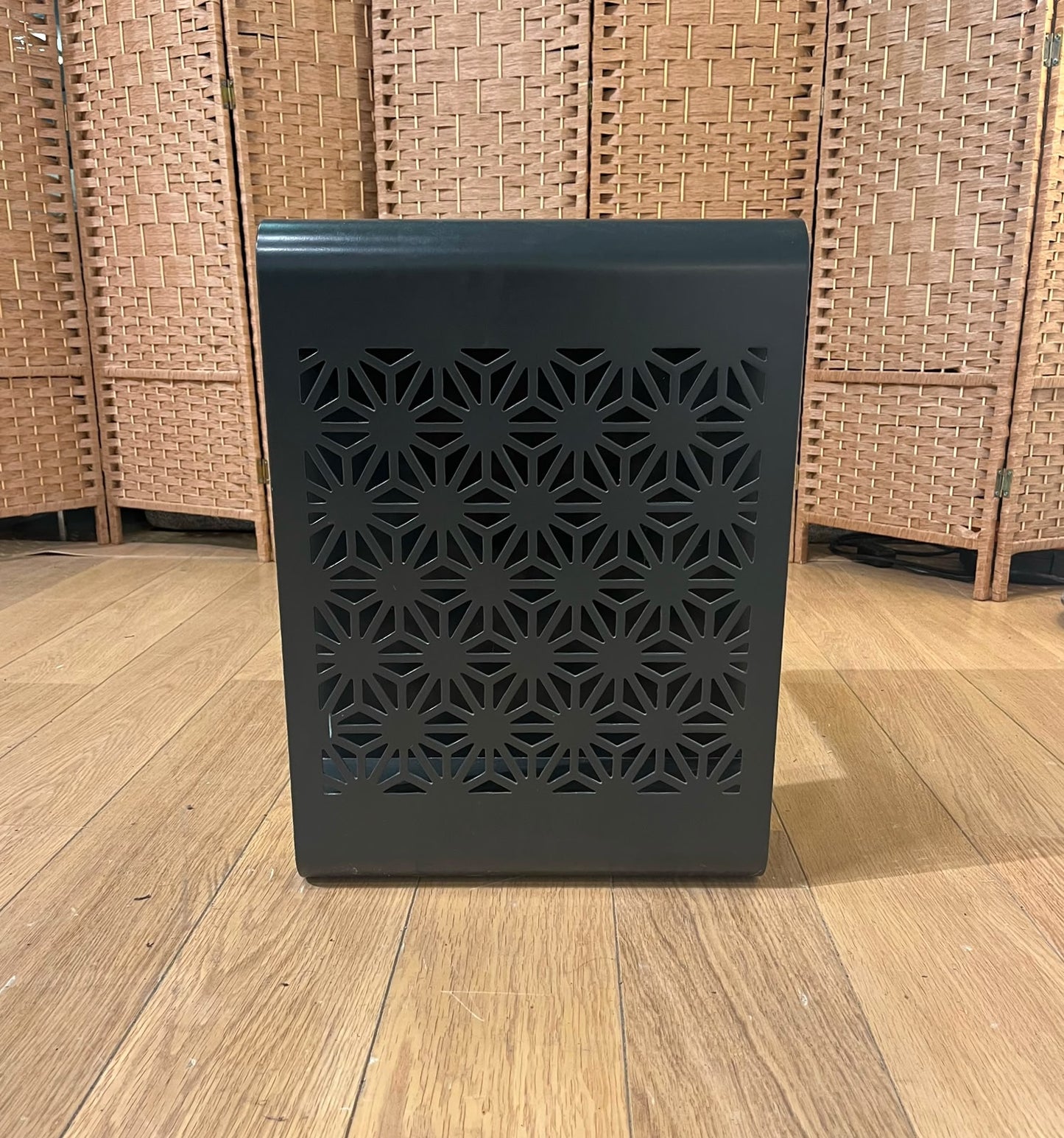 Design on Stock Koyo Bijzettafel Zwart NP €769