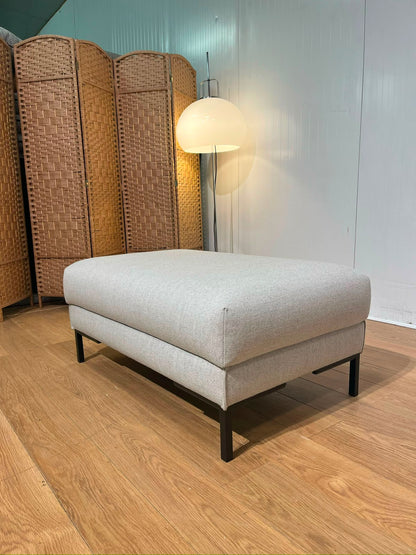 Design on Stock Aikon Lounge Hocker Ploegwol 03 Nieuwstaat