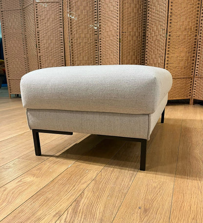 Design on Stock Aikon Lounge Hocker Ploegwol 03 Nieuwstaat