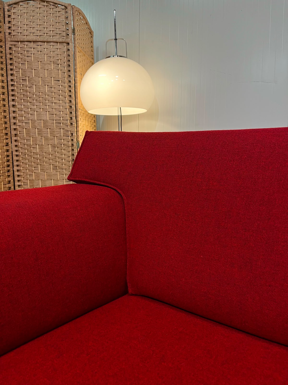 Design on Stock Bloq Hoekbank Ploegwol Rood Nieuwstaat