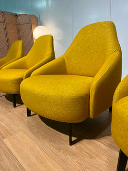 Nieuwstaat 4x Leolux Jill Fauteuil Geel
