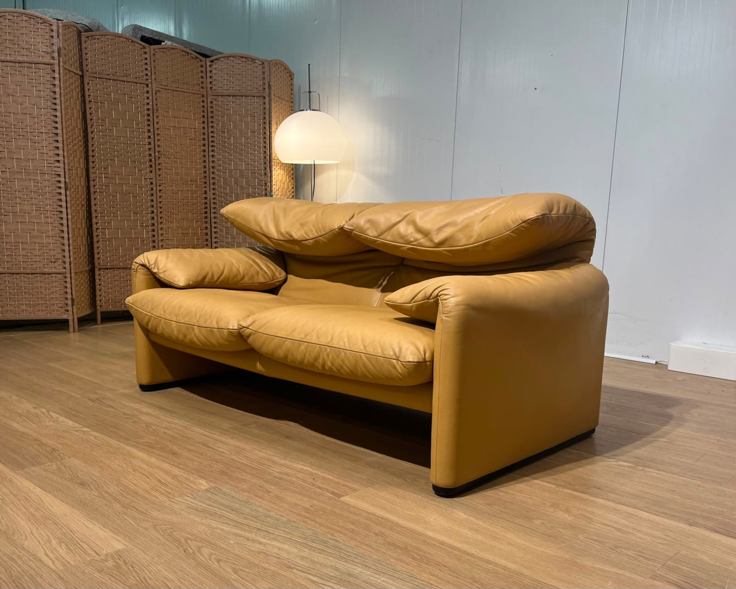 2x Nieuwstaat Cassina Maralunga 2-Zits Bank Bruin Leer