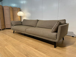 ZGAN Design on Stock Byen 5-Zits Taupe – NP: €6.500