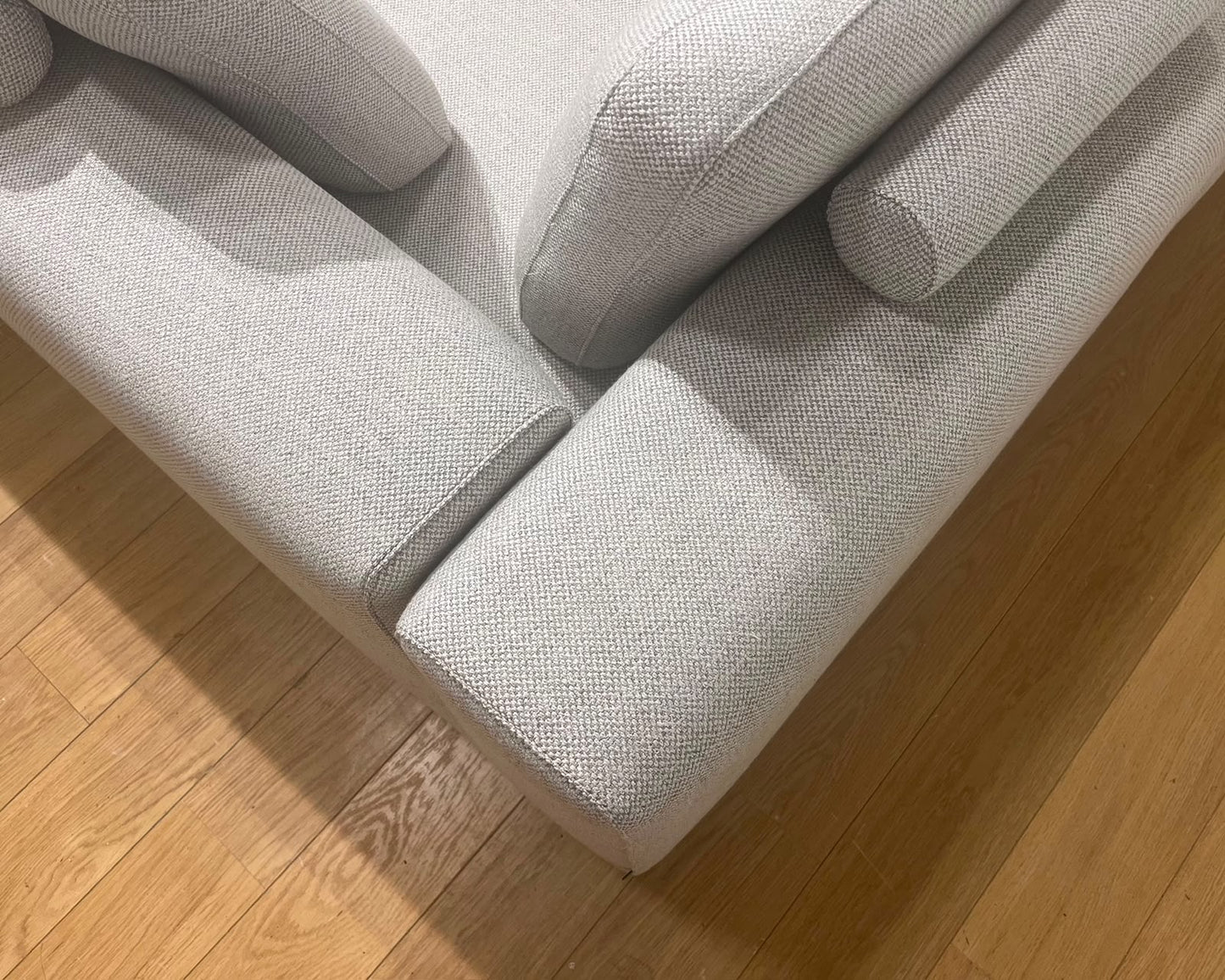 Nieuwstaat Design on Stock Vilaz Hoekbank - NP €9.500