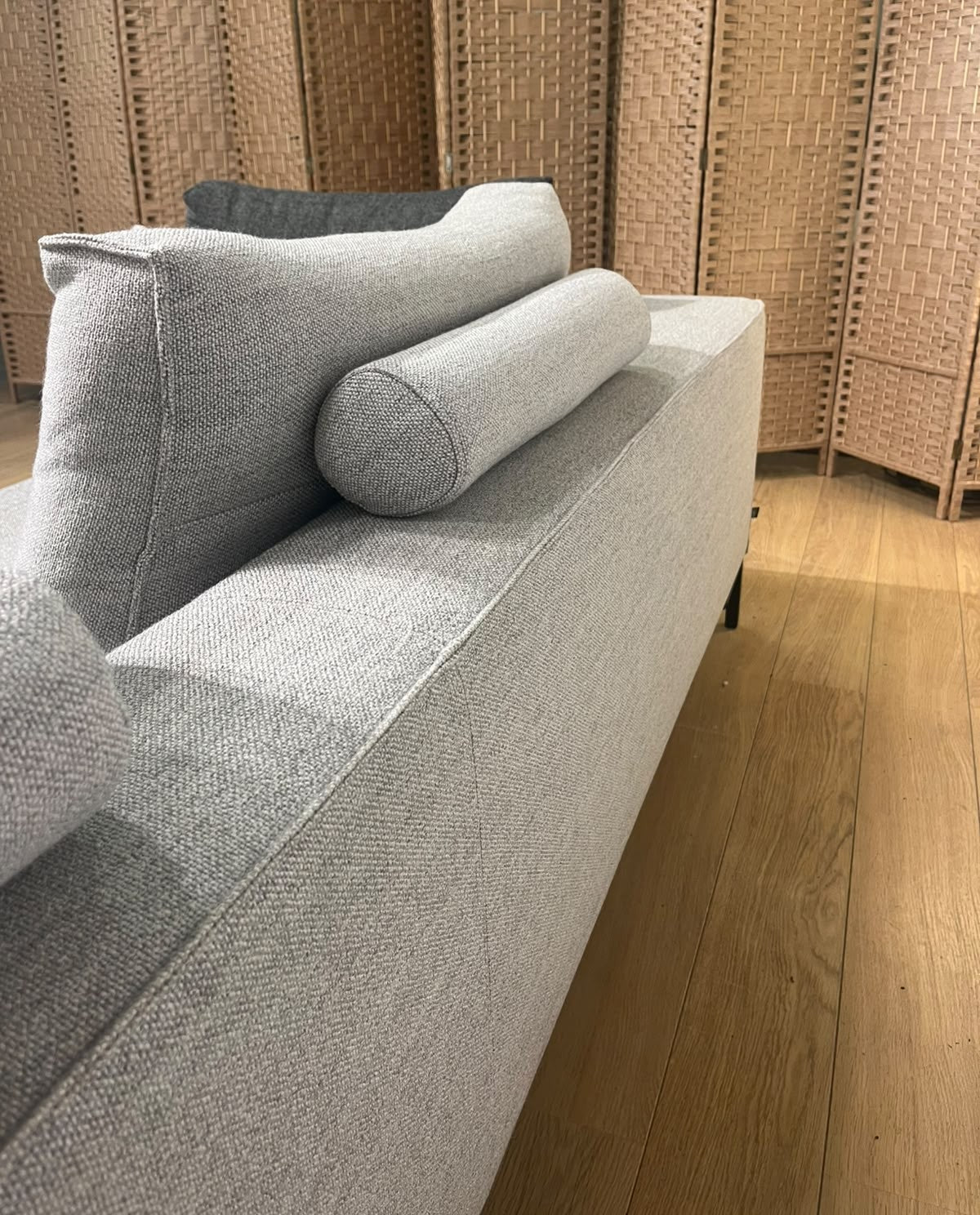 ZGAN Design on Stock Aikon Lounge 4-Zits Bank + GARANTIE