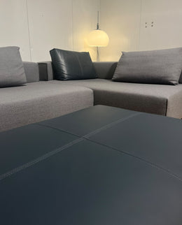 Eyye Cella Hoekbank + Hocker Ploegwol + GARANTIE
