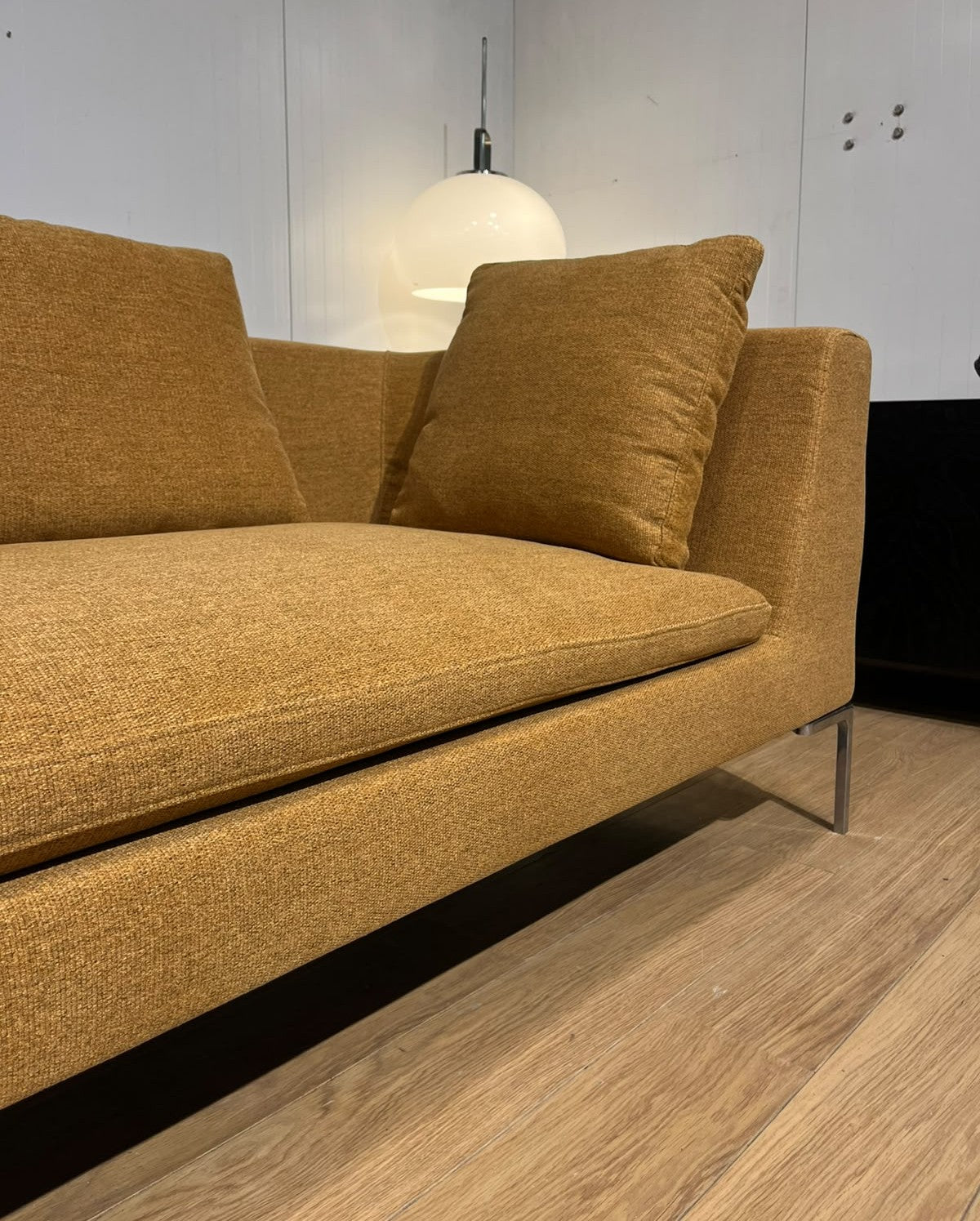 NIEUW B&B Italia Charles Hoekbank Okergeel + Garantie