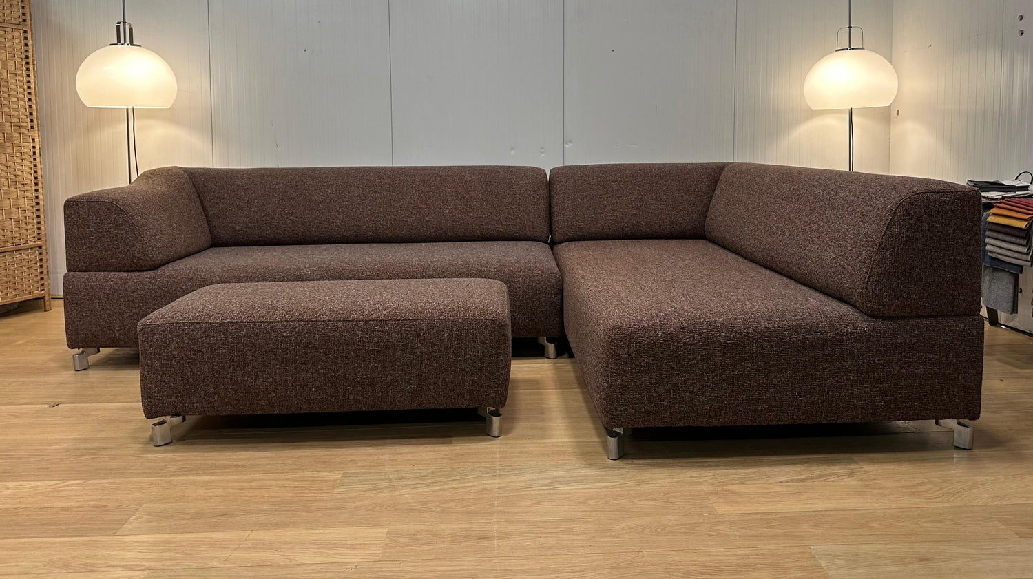 NIEUW Leolux Faya Lobi Hoekbank Ploegwol + Hocker