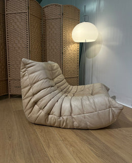 NIEUWSTAAT Ligne Roset Togo + Poef NP €5000 GARANTIE