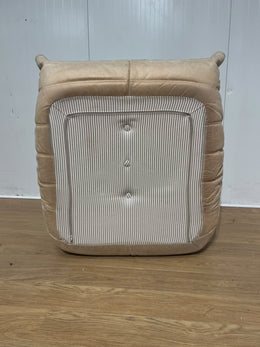 NIEUWSTAAT Ligne Roset Togo + Poef NP €5000 GARANTIE