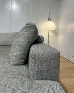ZGAN Design on Stock Cascade Hoekbank NP €8.000 + GARANTIE