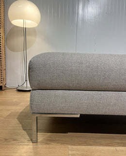 NIEUWSTAAT Design on Stock Aikon Hocker NP €1.250 + GARANTIE