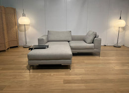 NIEUWSTAAT Design on Stock Aikon Hoekbank + Hocker NP €7.500