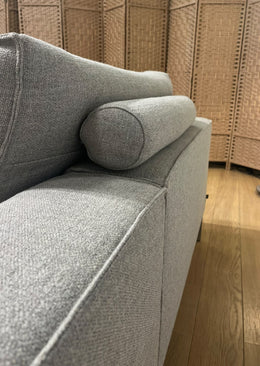 NIEUWSTAAT Design on Stock Aikon Hoekbank + Hocker NP €7.500