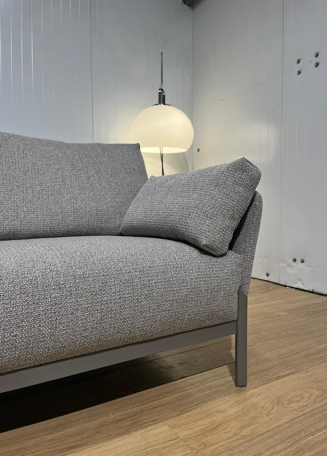 NIEUWSTAAT Leolux Enna Hoekbank NP €9.000 + GARANTIE