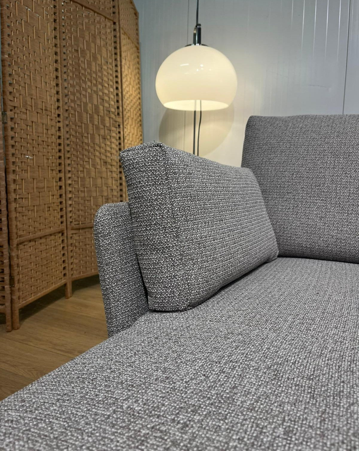 NIEUWSTAAT Leolux Enna Hoekbank NP €9.000 + GARANTIE