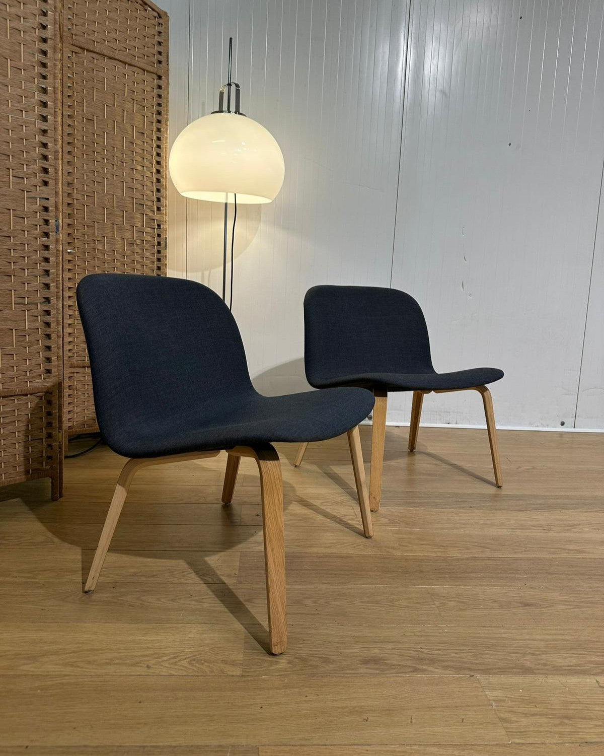 2x ZGAN Muuto Visu Fauteuils NP €750 p/st + GARANTIE