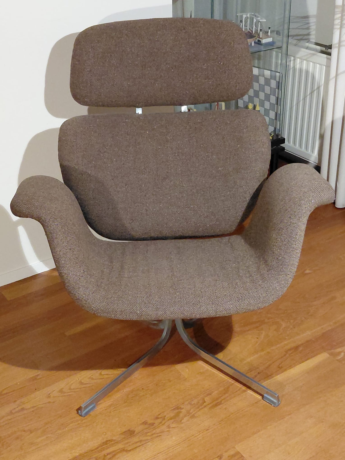 Artifort Big Tulip Fauteuil voor het herstofferen